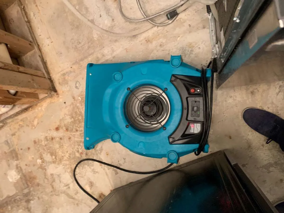 Air mover drying equipment for Mold Remediation & Removal in Pismo Beach